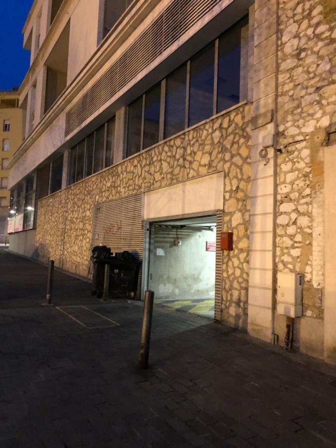 Splendide Joliette Parking Securise *